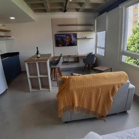 Studio Contemporaneo Em Predio Novo 阿雷格里港 外观 照片